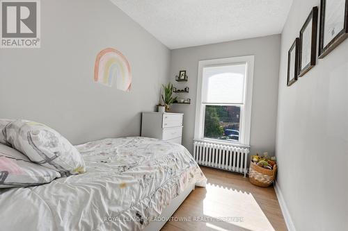 29 Railway Street, Hamilton, ON - Indoor Photo Showing Bedroom