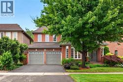 211 CREEK PATH Avenue  Oakville, ON L5L 6T5