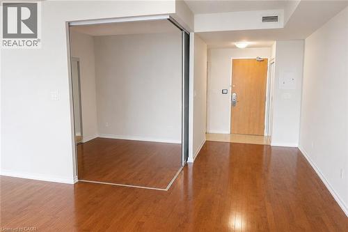 65 Bremner Boulevard Unit# 4211, Toronto, ON - Indoor Photo Showing Other Room