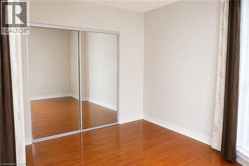 65 Bremner Boulevard Unit# 4211, Toronto, ON - Indoor Photo Showing Other Room