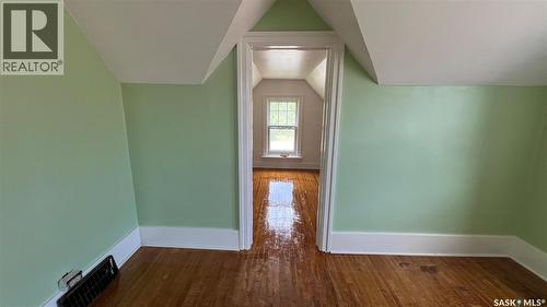 355 10Th Street E, Prince Albert, SK - Indoor Photo Showing Other Room