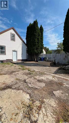 355 10Th Street E, Prince Albert, SK - Outdoor