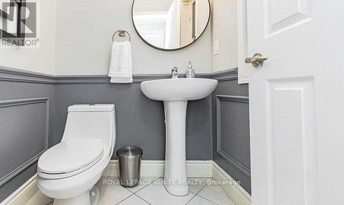 4760 Deforest Crescent, Burlington, ON - Indoor Photo Showing Bathroom