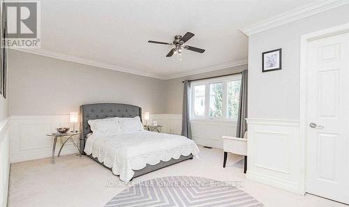 4760 Deforest Crescent, Burlington, ON - Indoor Photo Showing Bedroom
