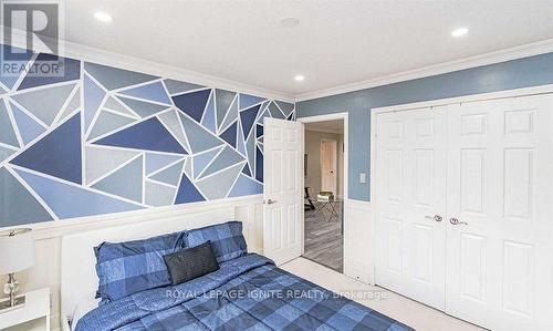 4760 Deforest Crescent, Burlington, ON - Indoor Photo Showing Other Room