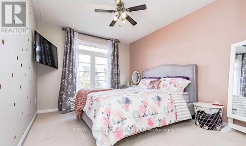 4760 Deforest Crescent, Burlington, ON - Indoor Photo Showing Bedroom