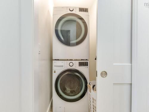109 Puncheon Way, Bedford, NS - Indoor Photo Showing Laundry Room