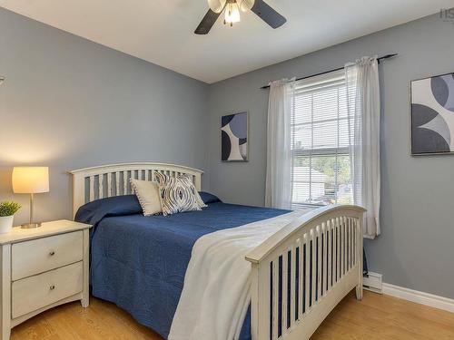 16 Quindora Crescent, Dartmouth, NS - Indoor Photo Showing Bedroom