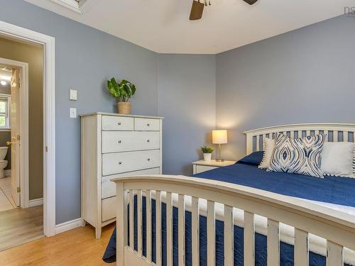 16 Quindora Crescent, Dartmouth, NS - Indoor Photo Showing Bedroom