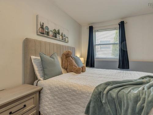 16 Quindora Crescent, Dartmouth, NS - Indoor Photo Showing Bedroom