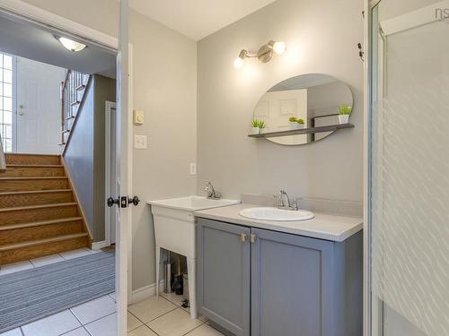 16 Quindora Crescent, Dartmouth, NS - Indoor Photo Showing Bathroom
