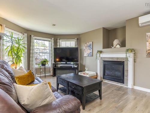 16 Quindora Crescent, Dartmouth, NS - Indoor Photo Showing Living Room With Fireplace