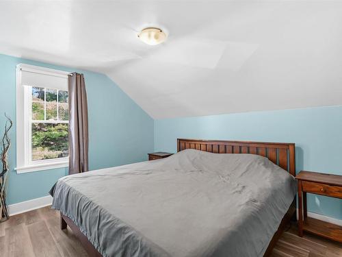 15085 Highway 1, Wilmot, NS - Indoor Photo Showing Bedroom