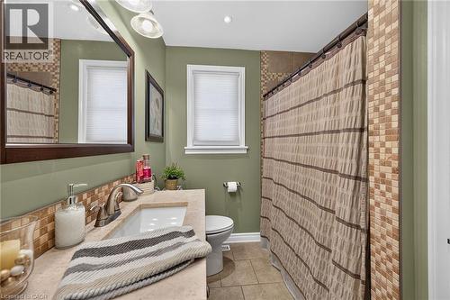 180 East 25Th Street, Hamilton, ON - Indoor Photo Showing Bathroom