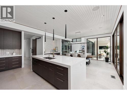2463 Thacker Drive, West Kelowna, BC - Indoor Photo Showing Kitchen With Double Sink With Upgraded Kitchen