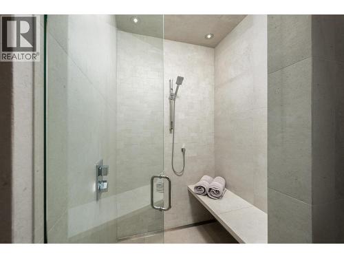 2463 Thacker Drive, West Kelowna, BC - Indoor Photo Showing Bathroom