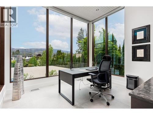 2463 Thacker Drive, West Kelowna, BC - Indoor