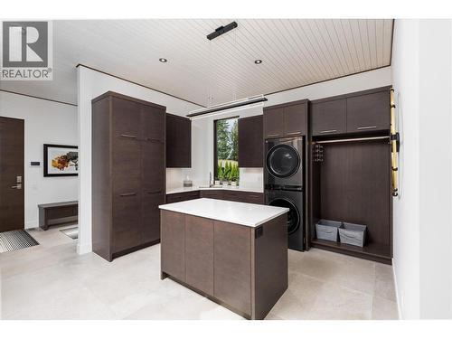 2463 Thacker Drive, West Kelowna, BC - Indoor Photo Showing Other Room