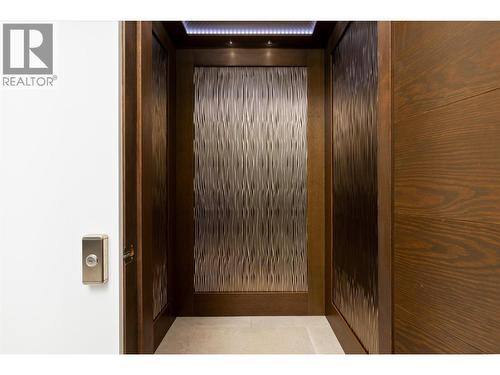 2463 Thacker Drive, West Kelowna, BC - Indoor Photo Showing Other Room