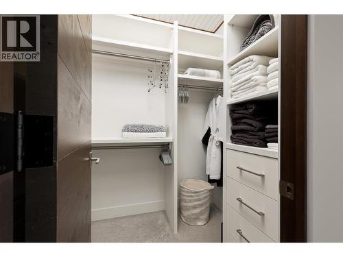 2463 Thacker Drive, West Kelowna, BC - Indoor With Storage