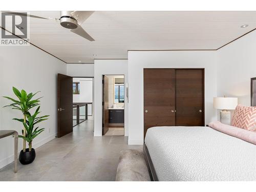 2463 Thacker Drive, West Kelowna, BC - Indoor Photo Showing Bedroom