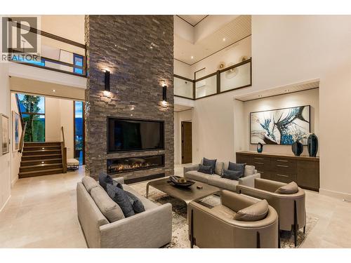 2463 Thacker Drive, West Kelowna, BC - Indoor Photo Showing Other Room