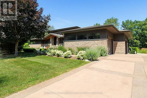 4 HOLLY COURT , Collingwood, Ontario L9Y 5G5 4