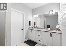 Luxurious 4 piece ensuite featuring a large walk in shower and modern finishes. - 
