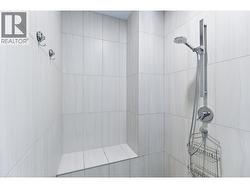 Luxurious walk in shower - 