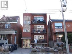 2 - 198 MARKHAM STREET Toronto, ON M6J 2G6