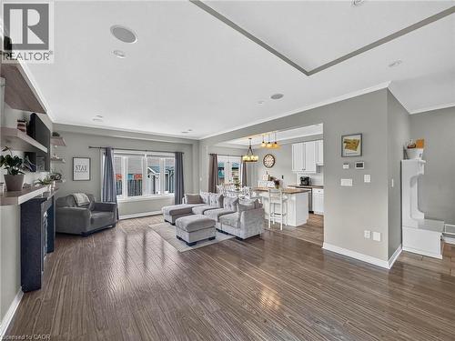 3 Hitching Post Ridge, Binbrook, ON - Indoor Photo Showing Other Room