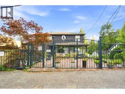 3396 MARINE DRIVE West Vancouver, BC V7V 1M9