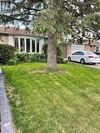 39 DEVINS DRIVE Aurora, ON L4G 2Z3