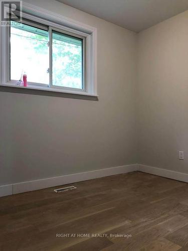 39 Devins Drive, Aurora, ON - Indoor Photo Showing Other Room
