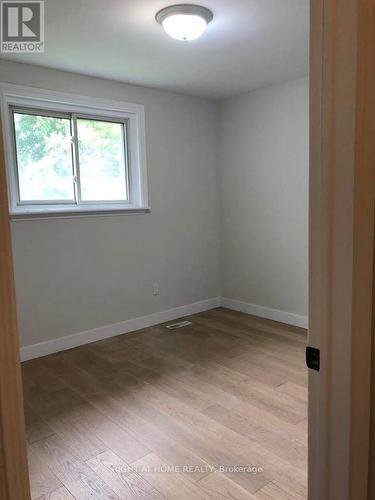 39 Devins Drive, Aurora, ON - Indoor Photo Showing Other Room