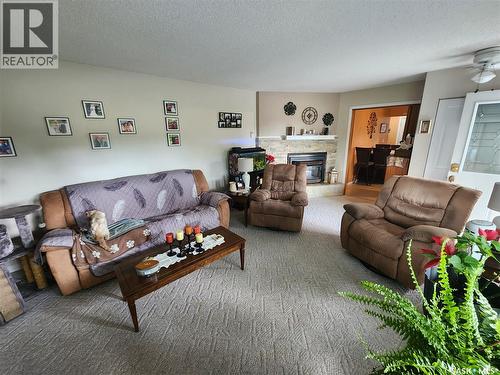 808 Assiniboia Avenue, Stoughton, SK - Indoor Photo Showing Living Room With Fireplace