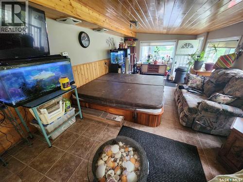 808 Assiniboia Avenue, Stoughton, SK - Indoor