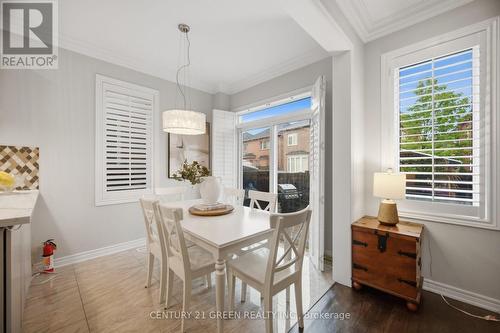 399 Savoline Boulevard, Milton, ON - Indoor Photo Showing Dining Room