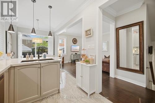 399 Savoline Boulevard, Milton, ON - Indoor Photo Showing Kitchen