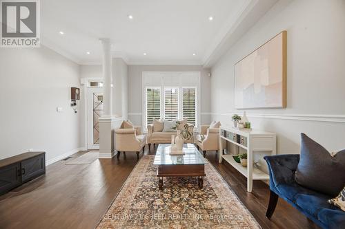 399 Savoline Boulevard, Milton, ON - Indoor Photo Showing Living Room