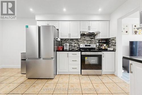5588 Highbank Road, Mississauga, ON - Indoor Photo Showing Kitchen