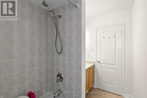 5588 Highbank Road, Mississauga, ON - Indoor Photo Showing Bathroom