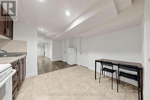 5588 Highbank Road, Mississauga, ON - Indoor Photo Showing Kitchen