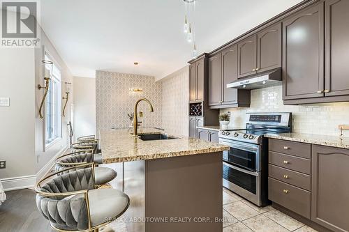 5550 Tenth Line W, Mississauga, ON - Indoor Photo Showing Kitchen