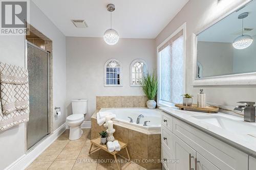 5550 Tenth Line W, Mississauga, ON - Indoor Photo Showing Bathroom
