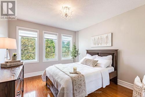5550 Tenth Line W, Mississauga, ON - Indoor Photo Showing Bedroom