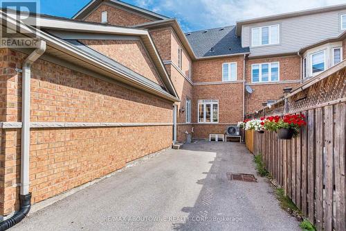 5550 Tenth Line W, Mississauga, ON - Outdoor With Exterior