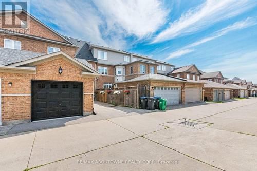 5550 Tenth Line W, Mississauga, ON - Outdoor