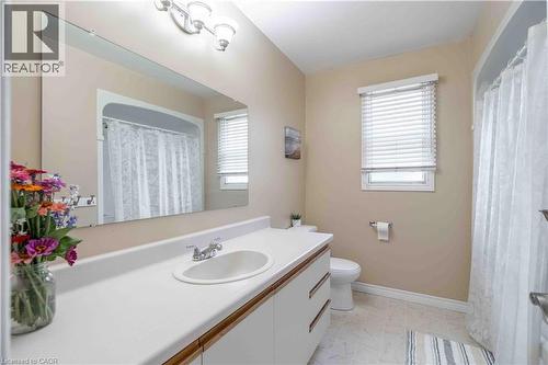 54 Selkirk Street, Caledonia, ON - Indoor Photo Showing Bathroom