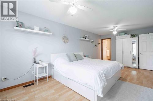 54 Selkirk Street, Caledonia, ON - Indoor Photo Showing Bedroom